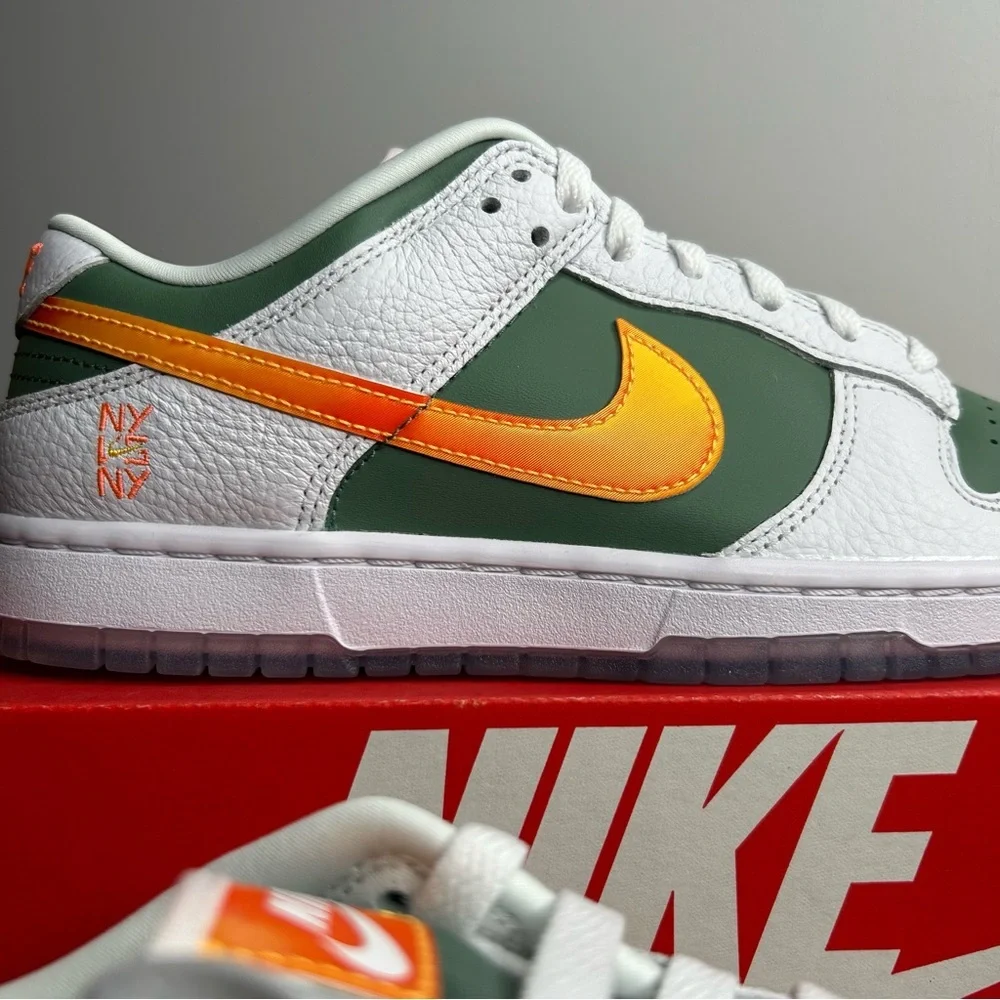 Nike Dunk Low SE NY vs. NY (8.5M/10W) ~NY Knicks~